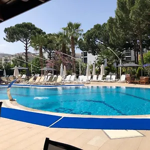 Opus Apart Otel Kuşadası